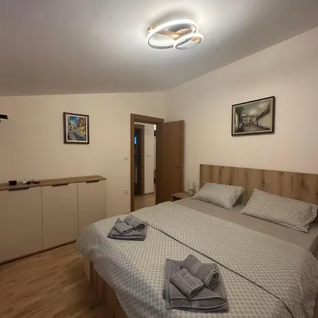 Kraljica Apartament *
