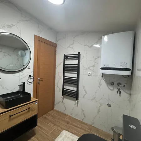 Kraljica Διαμέρισμα